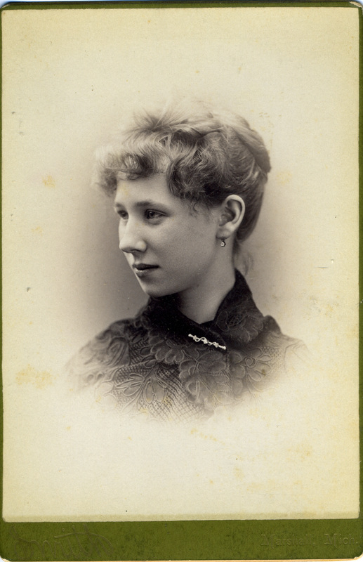 Portrait Photograph of Annie Blake