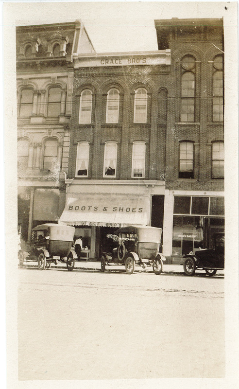 Photograph of Grace Bro's at 147 W. Michigan Ave.